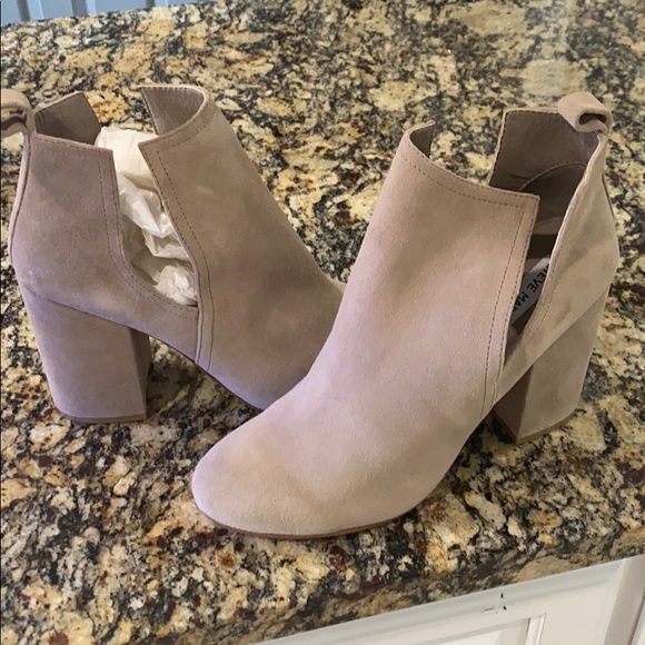 Steve Madden Booties - Picture 1 of 1